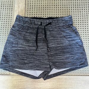 Lululemon - On The Fly Short